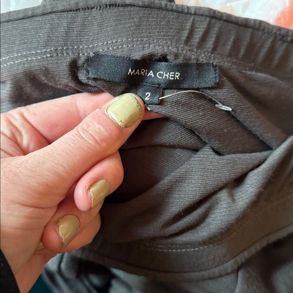 Maria CHER Elegant Gray Women's Skirt - Picture 3 of 3